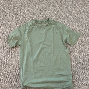 Lululemon short sleeve